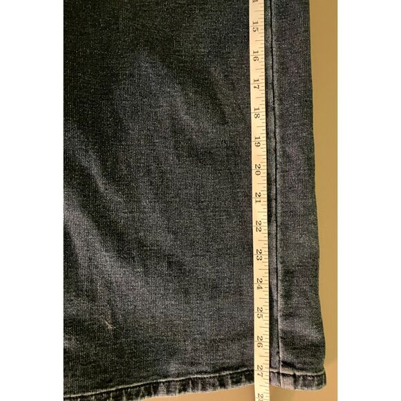 Dream Jeannes by Quaker Factory high rise straight leg comfort jeans - Picture 10 of 11